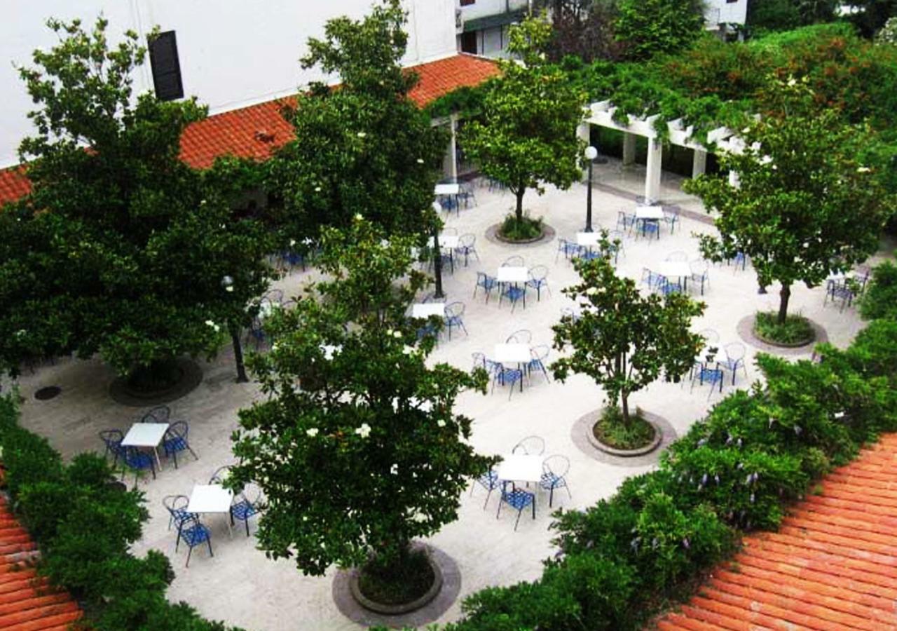 Hotel Sumadija Rafailovici Бечичі Екстер'єр фото